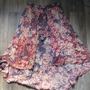 ⭐️B2G1⭐️ Super cute short/skirt! Never worn!!